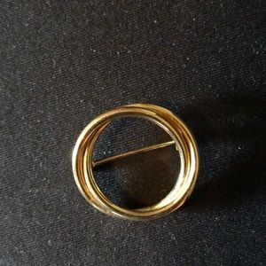 Gold color Circle pin